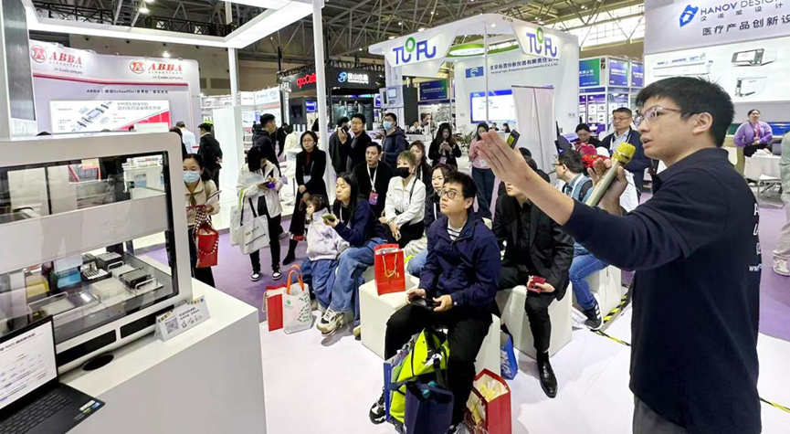 CACLP 2024 展会速递 | Opentrons 的亮眼表现全在这里了! 配图10